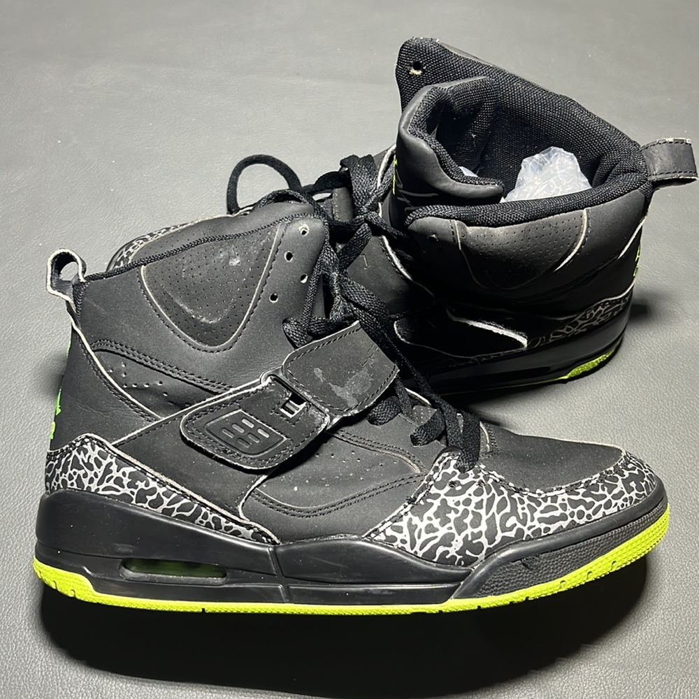 Jordan Flight 45 High GS Men’s Size 8.5 547769-007